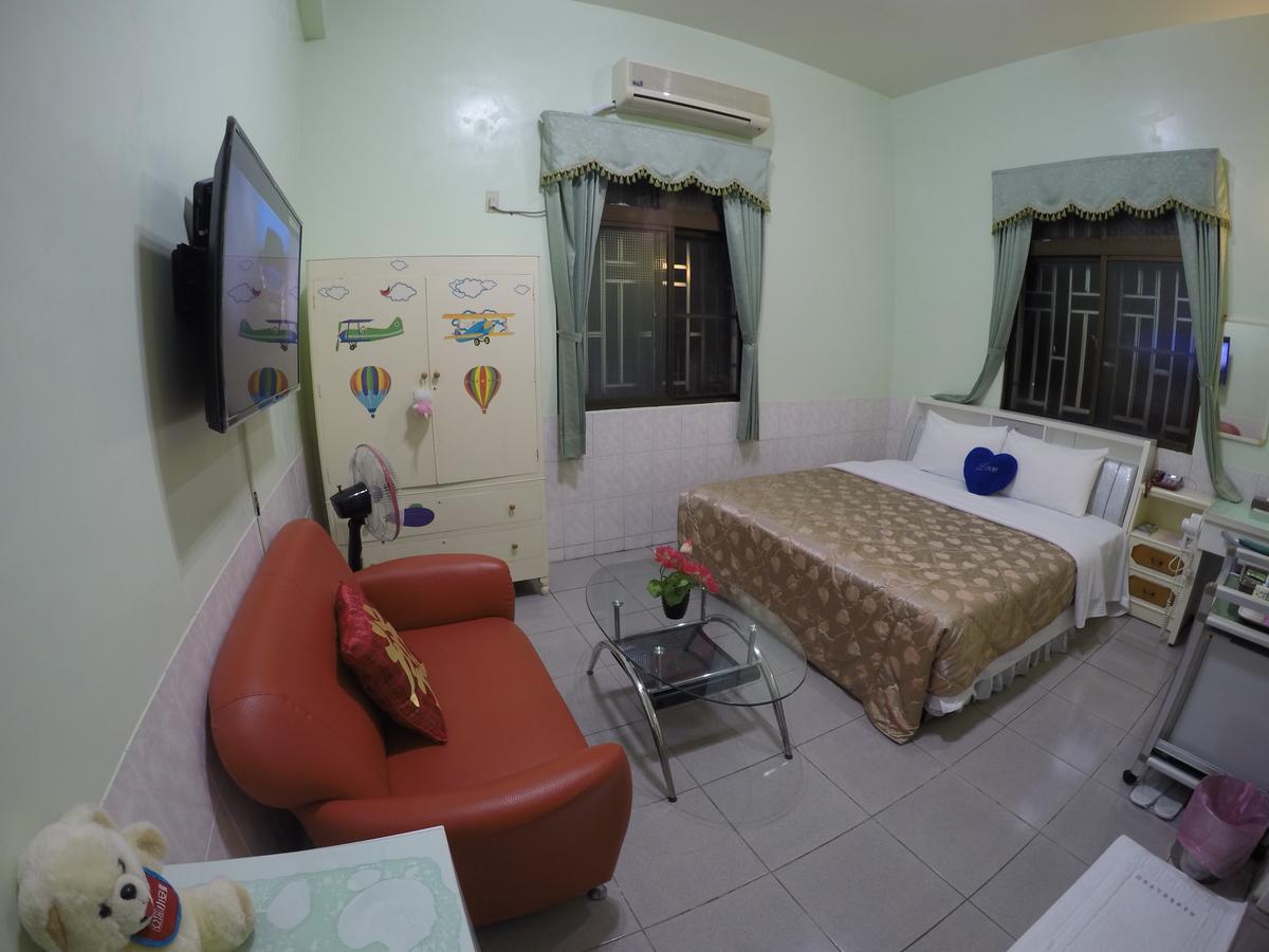 Reny Lake Warm Hostel Fanlu エクステリア 写真